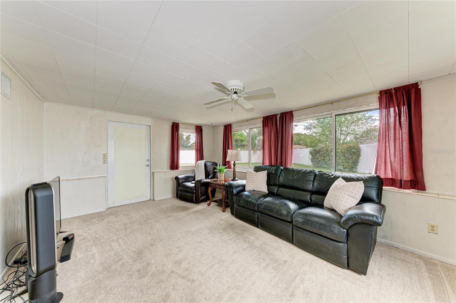 Image 26 of 35 For 2811 33rd Avenue W