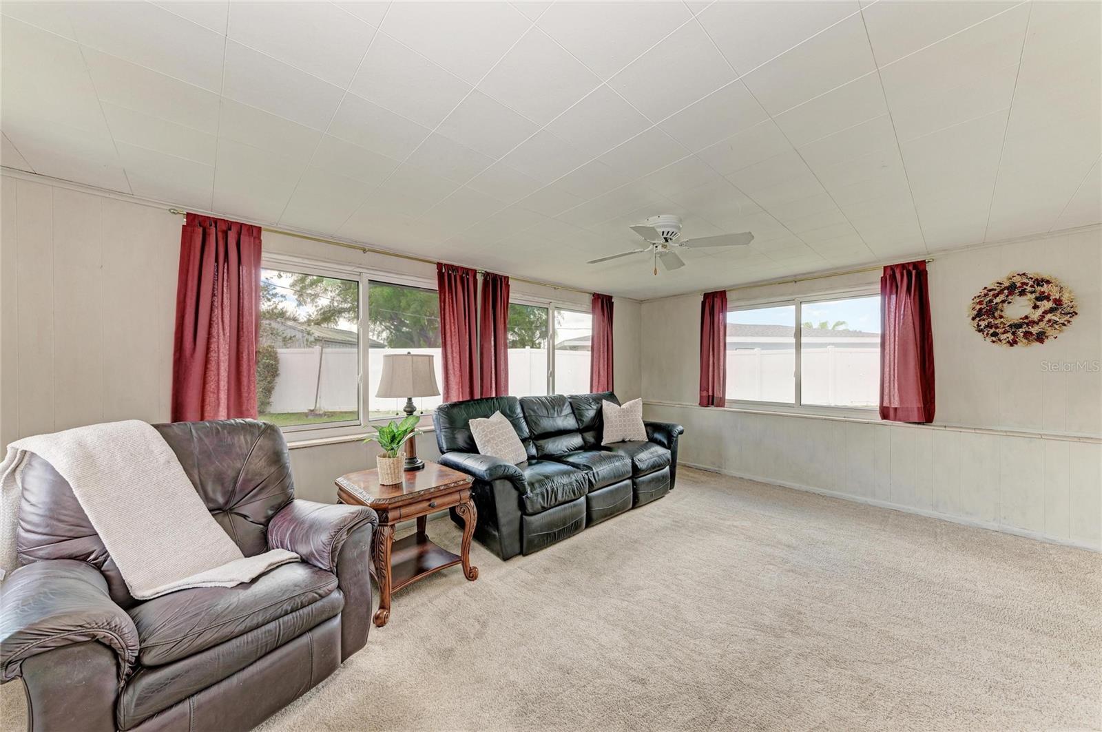 Image 29 of 35 For 2811 33rd Avenue W