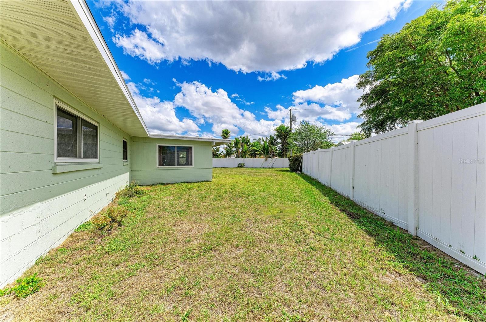 Image 30 of 35 For 2811 33rd Avenue W