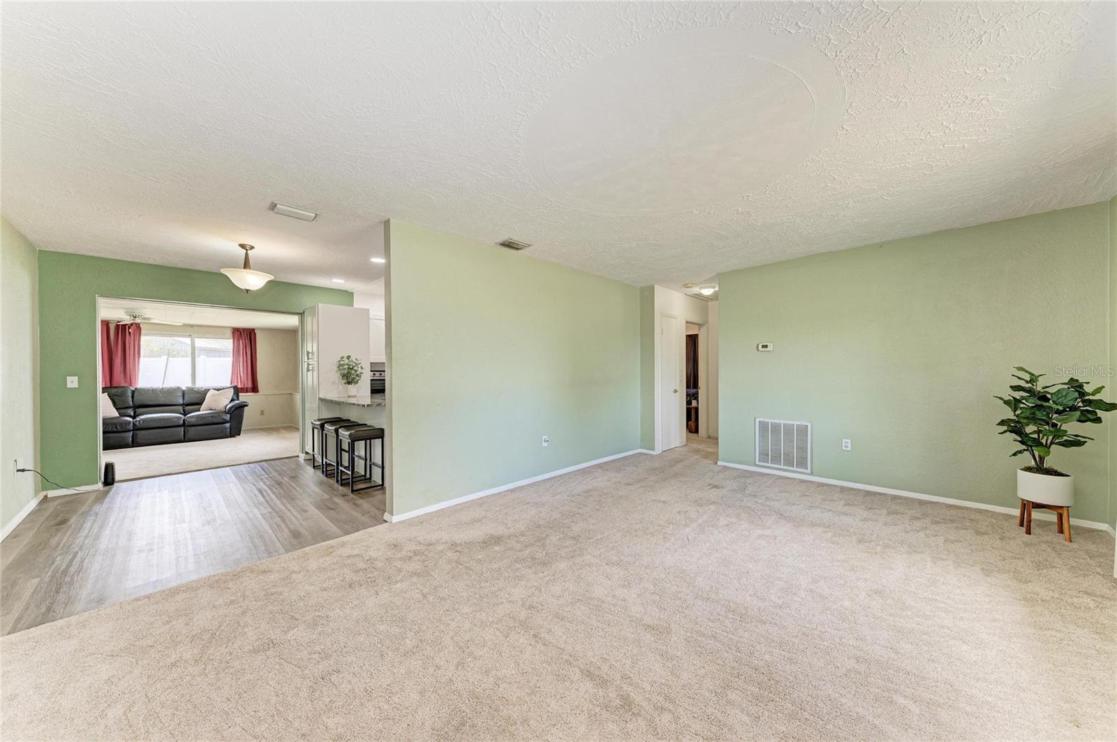 Image 6 of 35 For 2811 33rd Avenue W