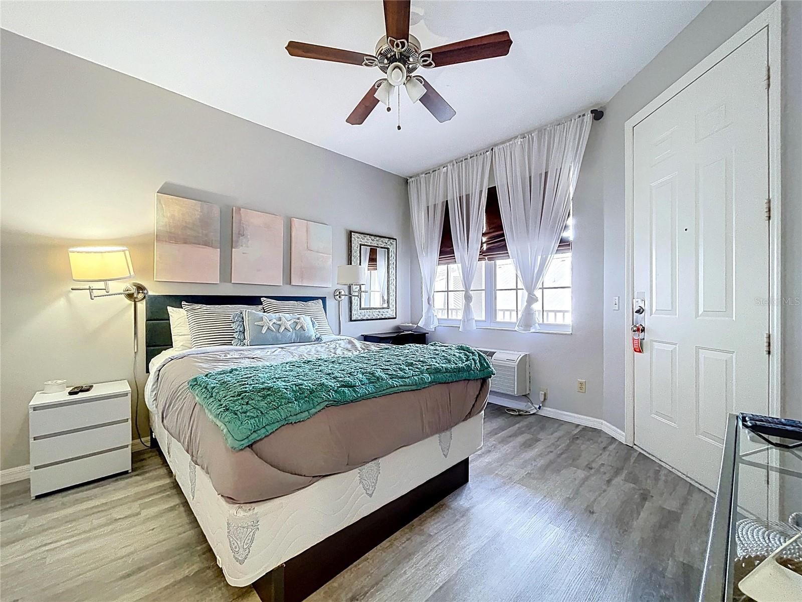 Image 16 of 32 For 3506 54th Drive W 207