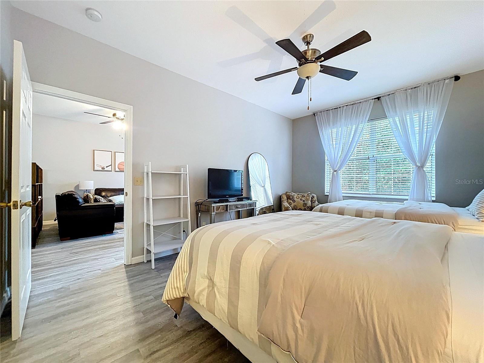 Image 21 of 32 For 3506 54th Drive W 207