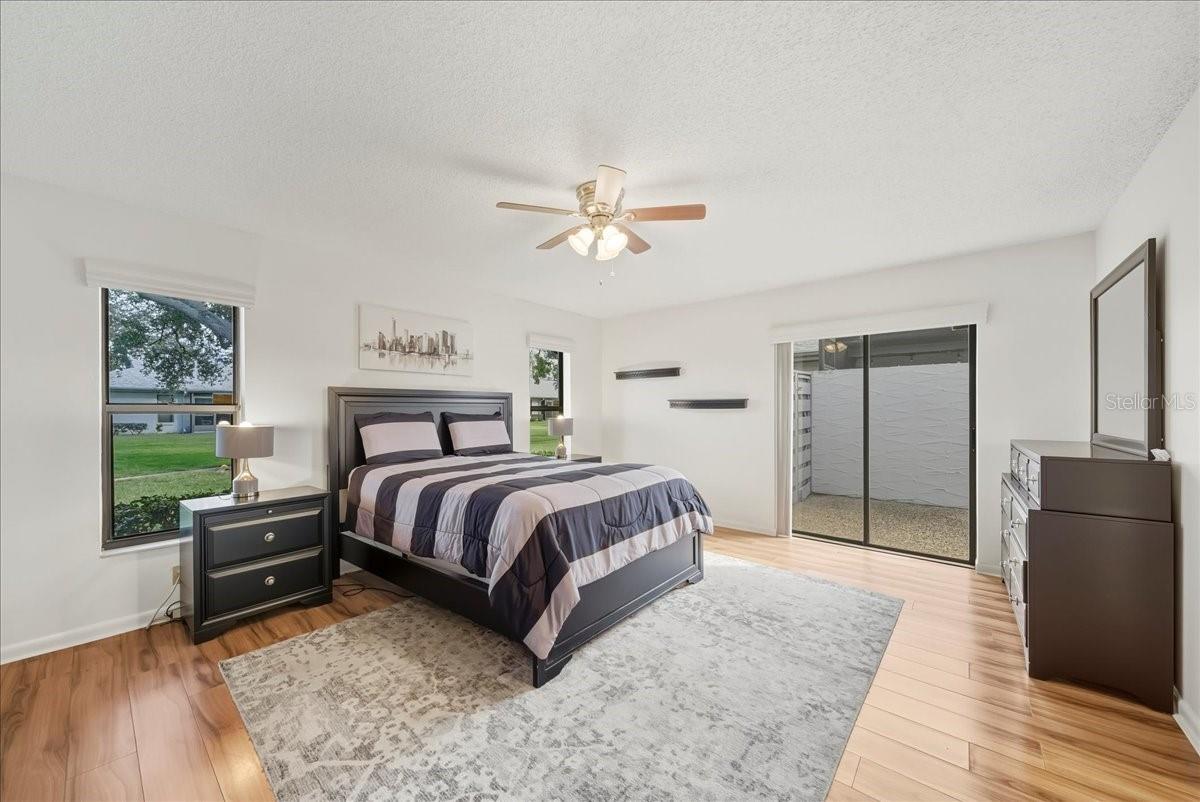 Image 21 of 39 For 4530 Atwood Cay Circle 13