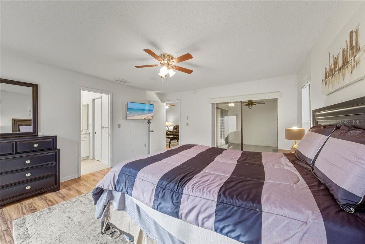 Image 24 of 39 For 4530 Atwood Cay Circle 13