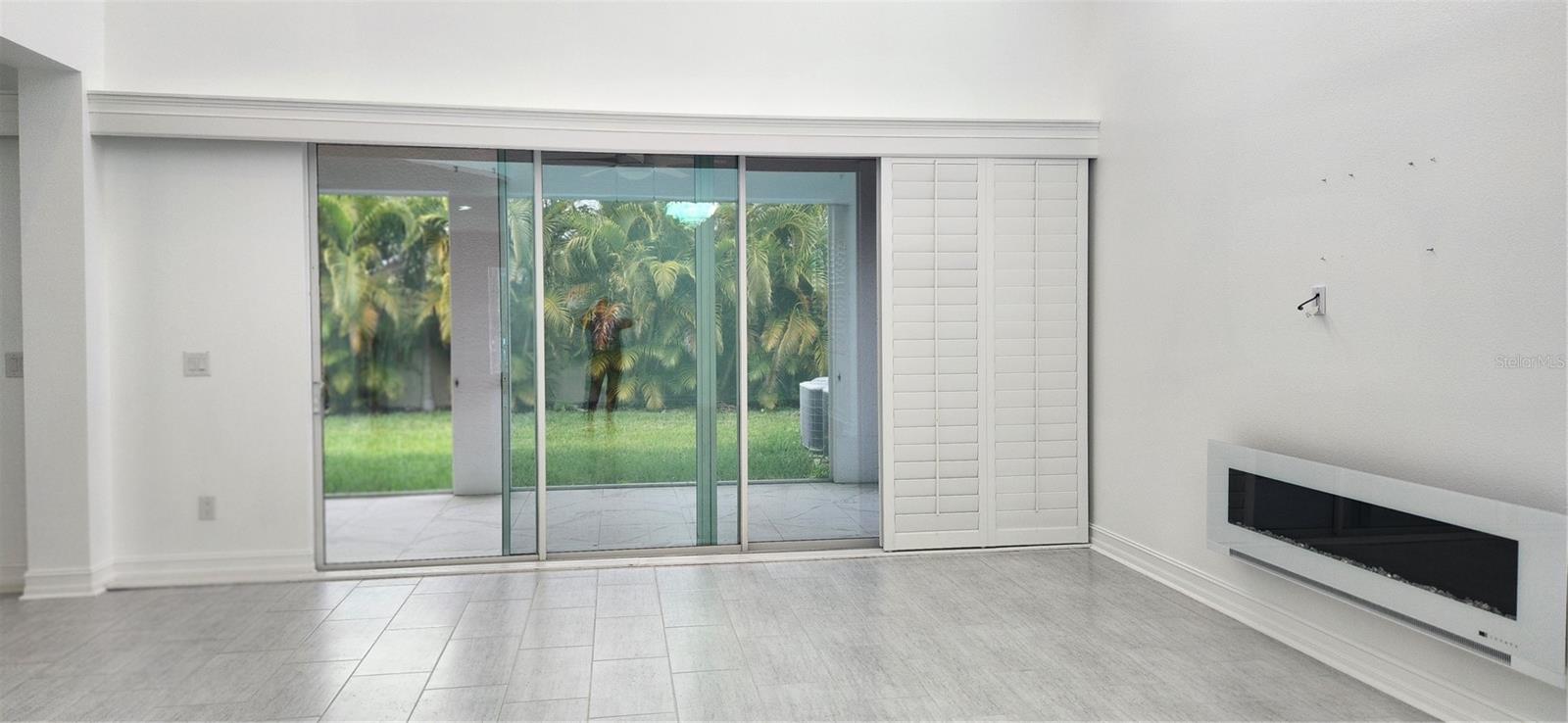 Image 12 of 34 For 7592 Aguila Drive