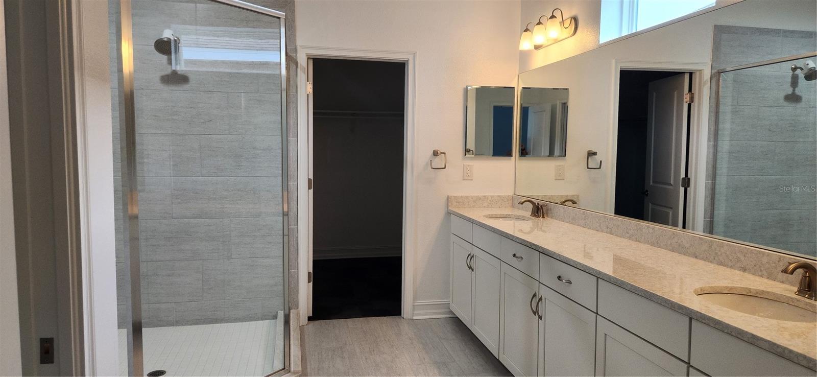 Image 17 of 34 For 7592 Aguila Drive