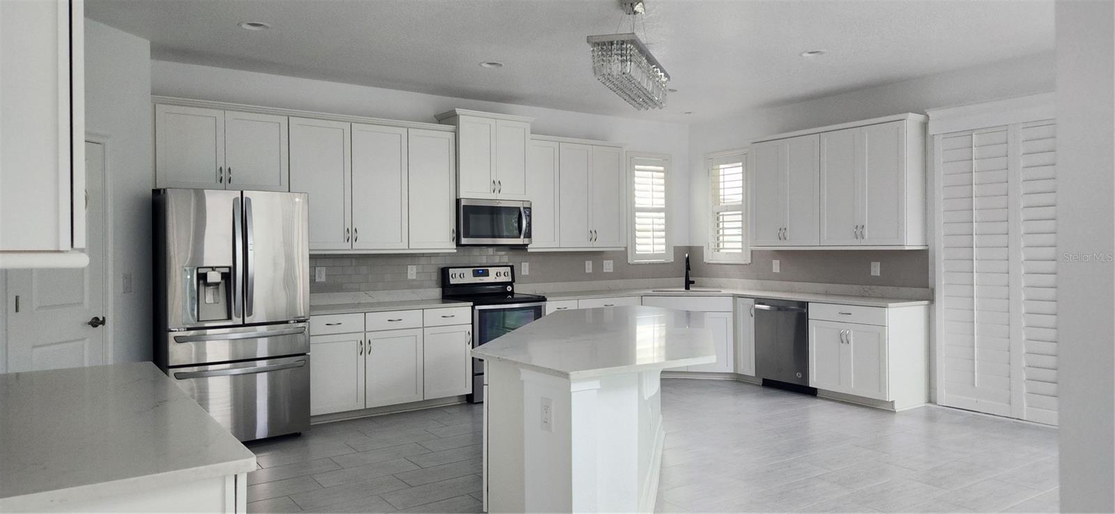 Image 7 of 34 For 7592 Aguila Drive