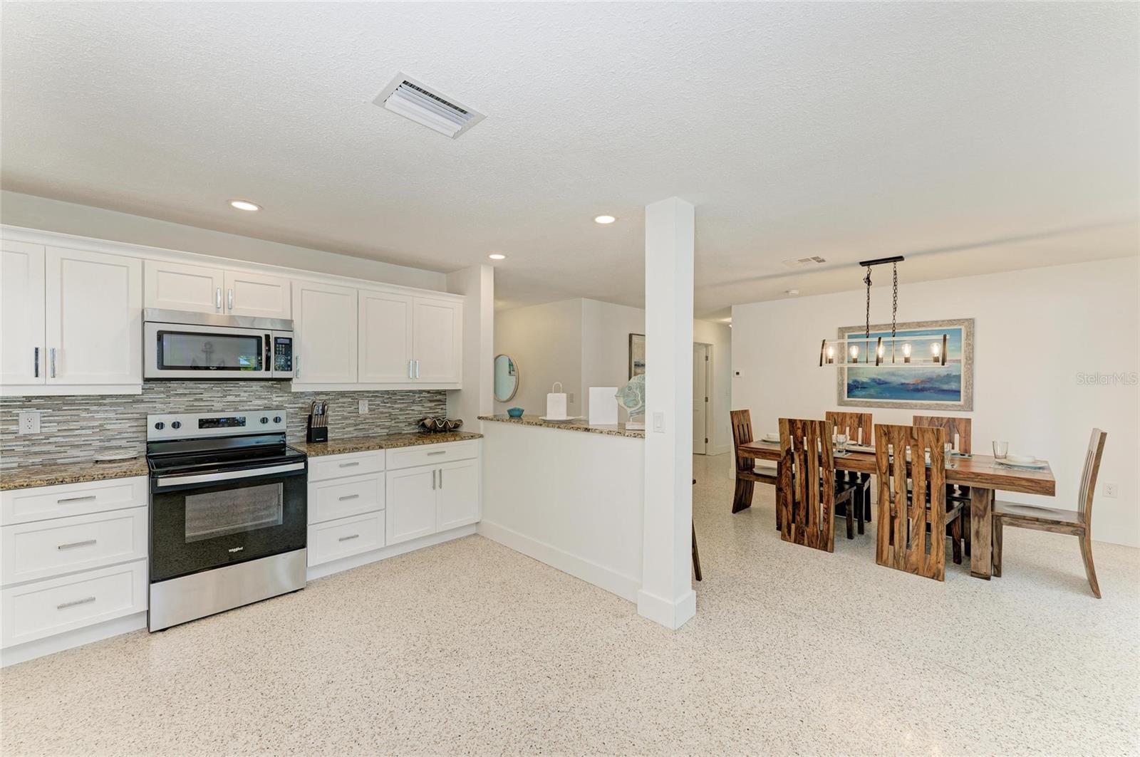 Image 16 of 45 For 165 Crescent Drive