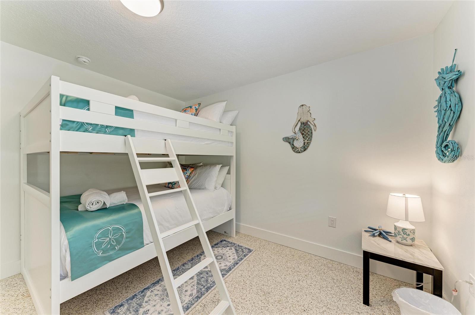 Image 25 of 45 For 165 Crescent Drive