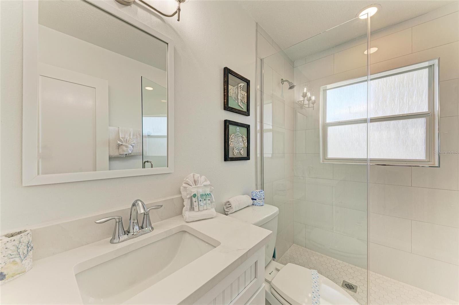 Image 27 of 45 For 165 Crescent Drive