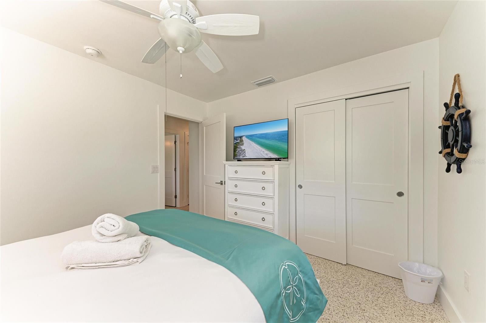 Image 29 of 45 For 165 Crescent Drive