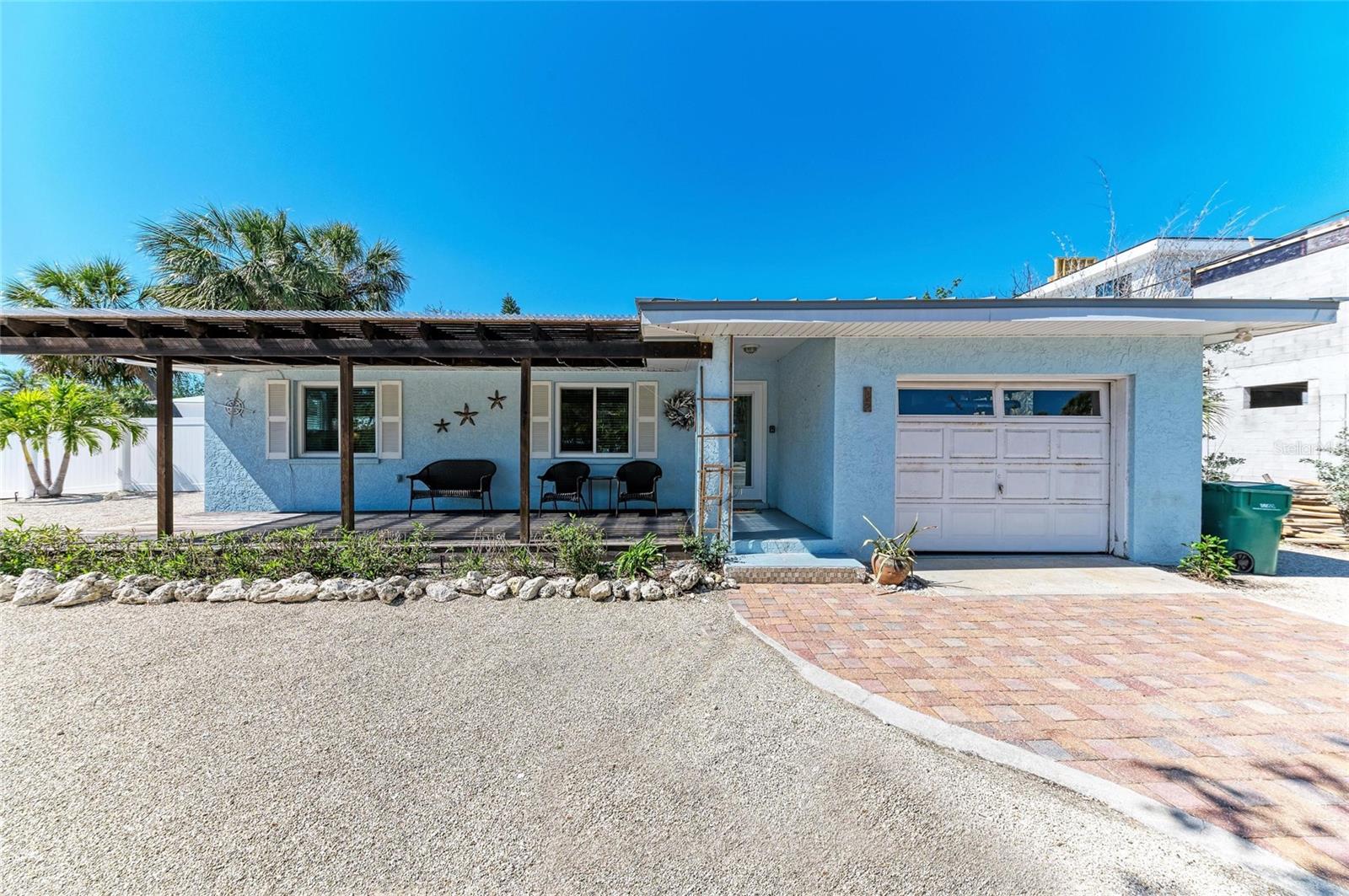 Image 4 of 45 For 165 Crescent Drive