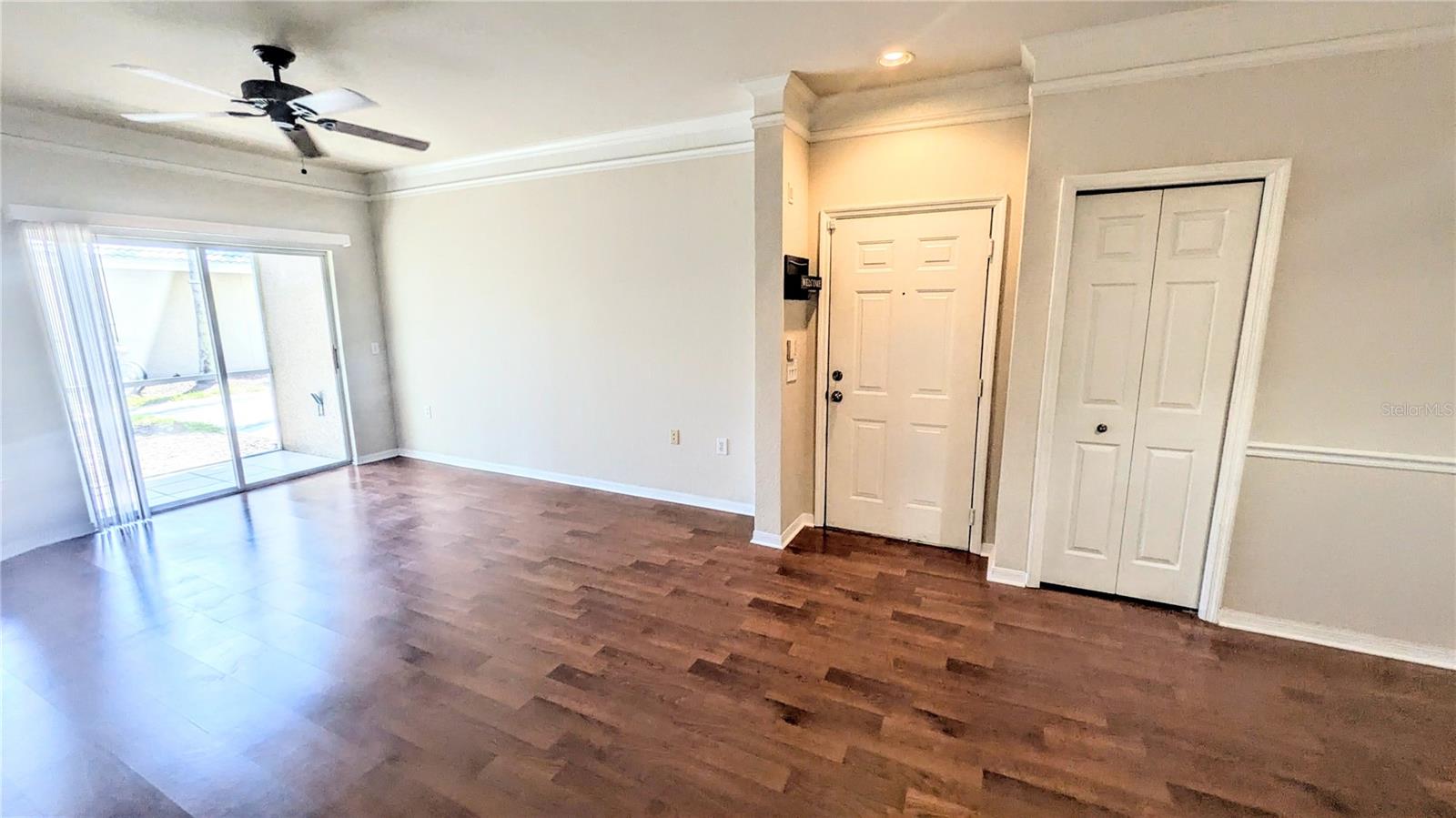 Image 6 of 39 For 5174 Northridge Road 102