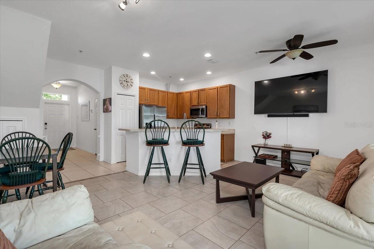 Image 16 of 47 For 3806 Virga Boulevard