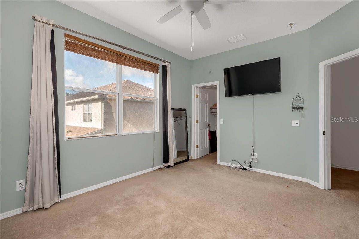 Image 21 of 47 For 3806 Virga Boulevard