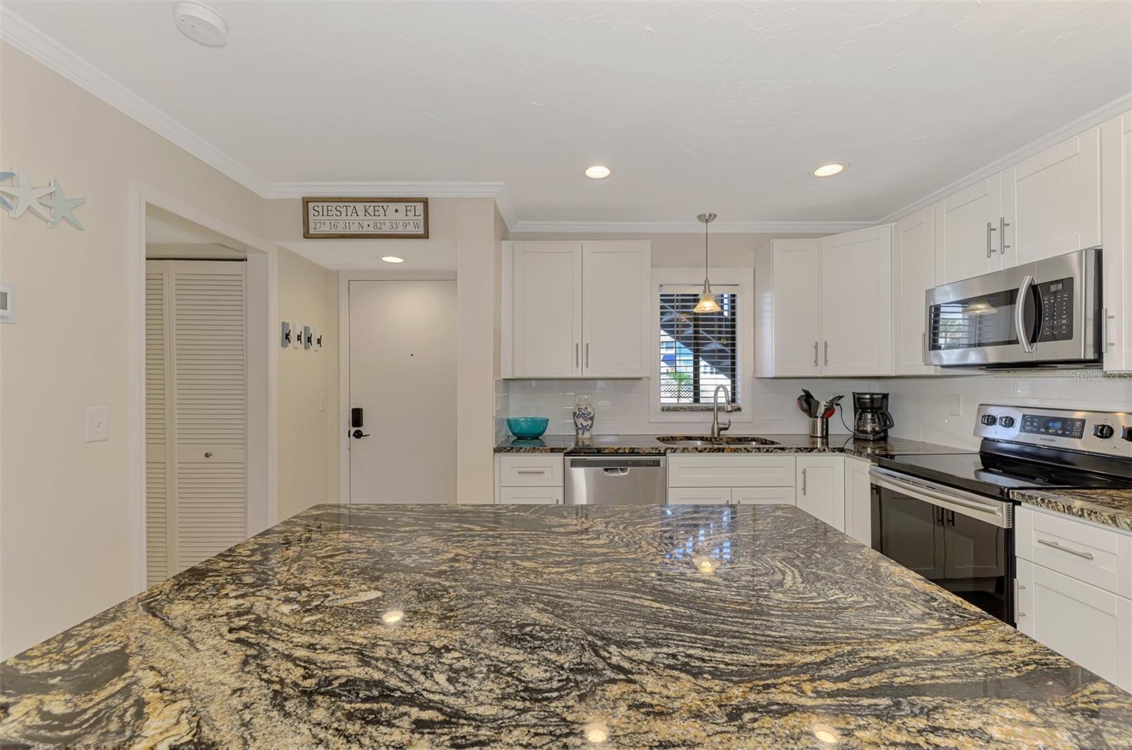 Image 10 of 39 For 1612 Stickney Point Road 1612-1