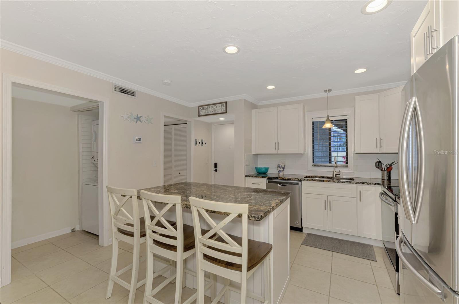 Image 11 of 39 For 1612 Stickney Point Road 1612-1