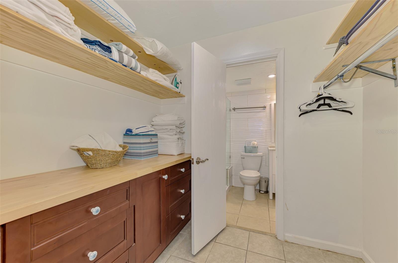 Image 24 of 39 For 1612 Stickney Point Road 1612-1