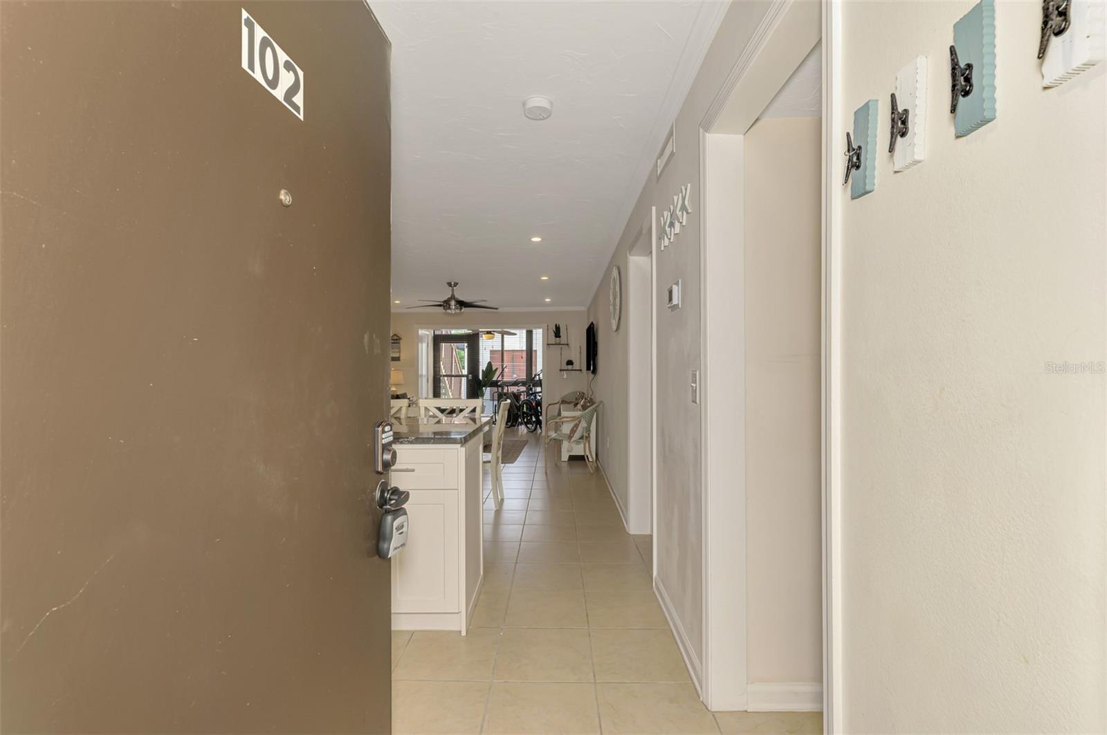 Image 5 of 39 For 1612 Stickney Point Road 1612-1