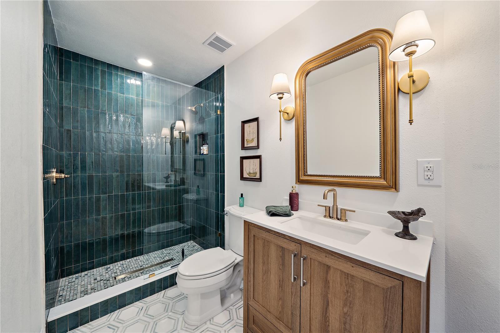 Image 4 of 41 For 7746 Westmoreland Drive