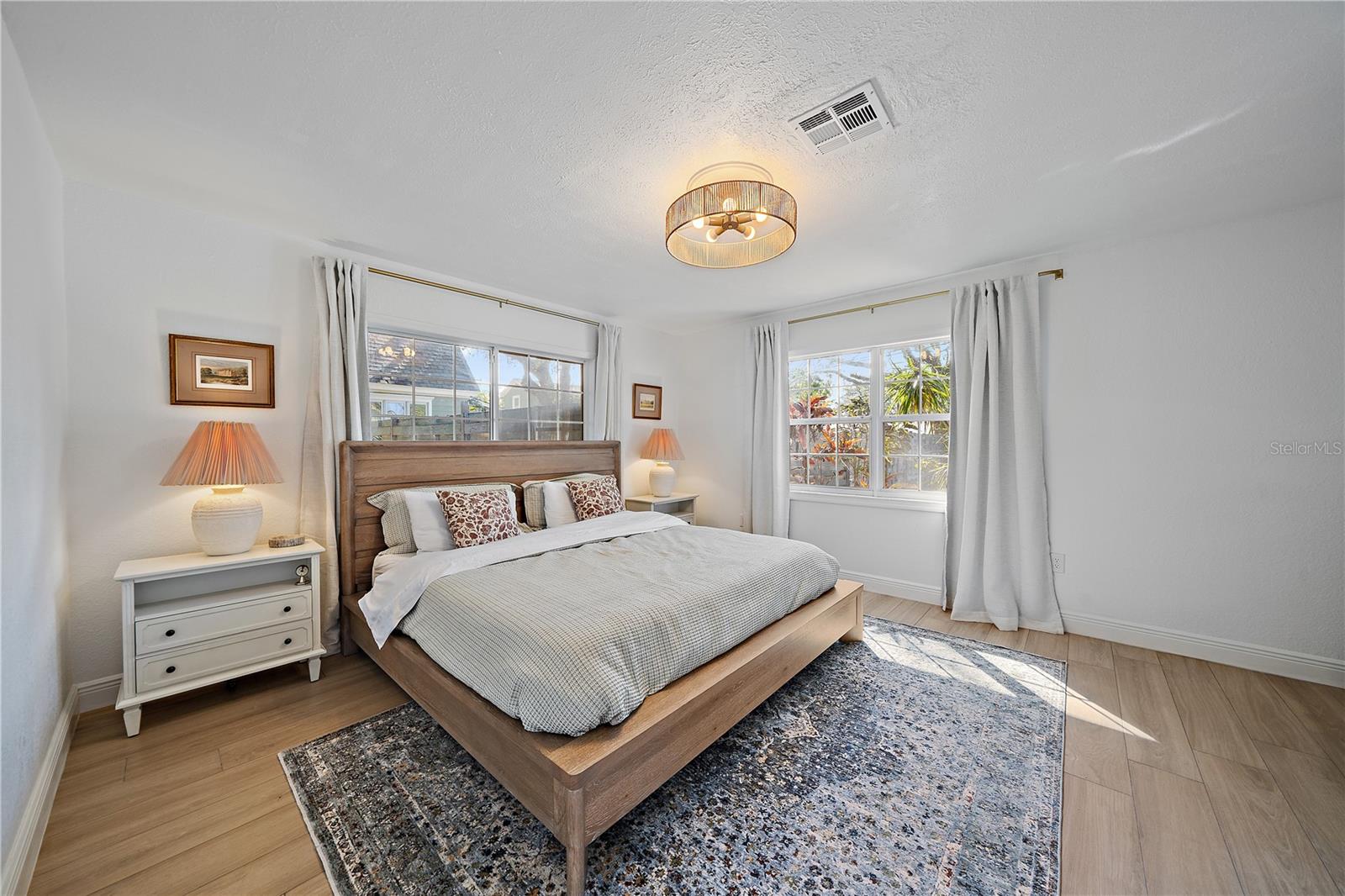 Image 5 of 41 For 7746 Westmoreland Drive