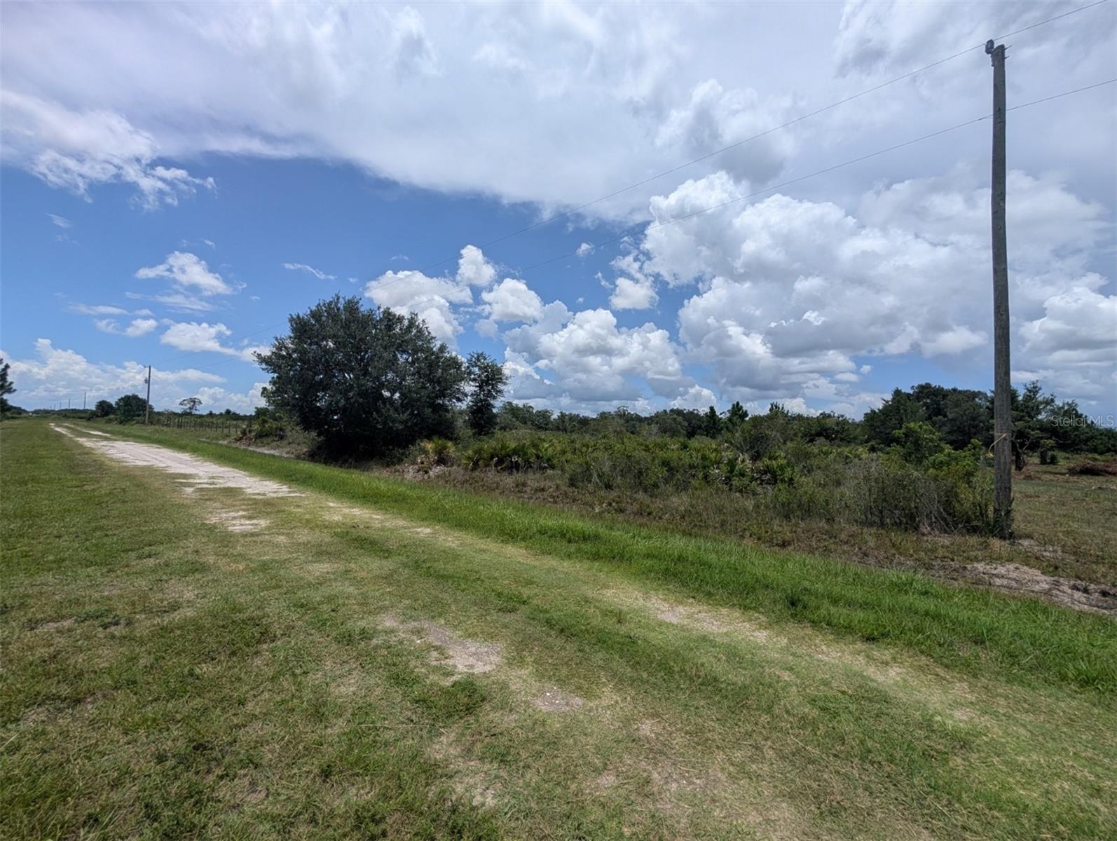 Image 21 of 25 For 18235 250th Street