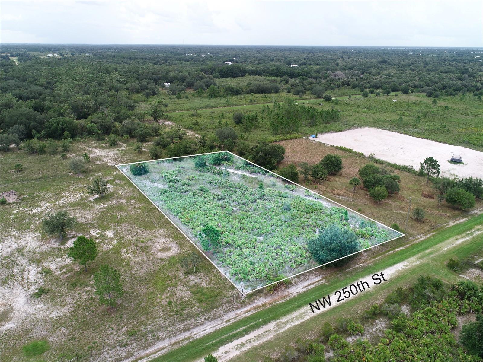 Image 4 of 25 For 18235 250th Street