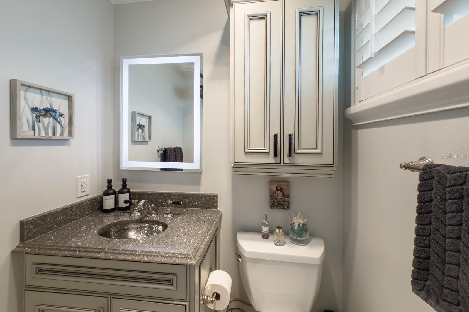 Image 15 of 19 For 761 John Ringling Boulevard 31