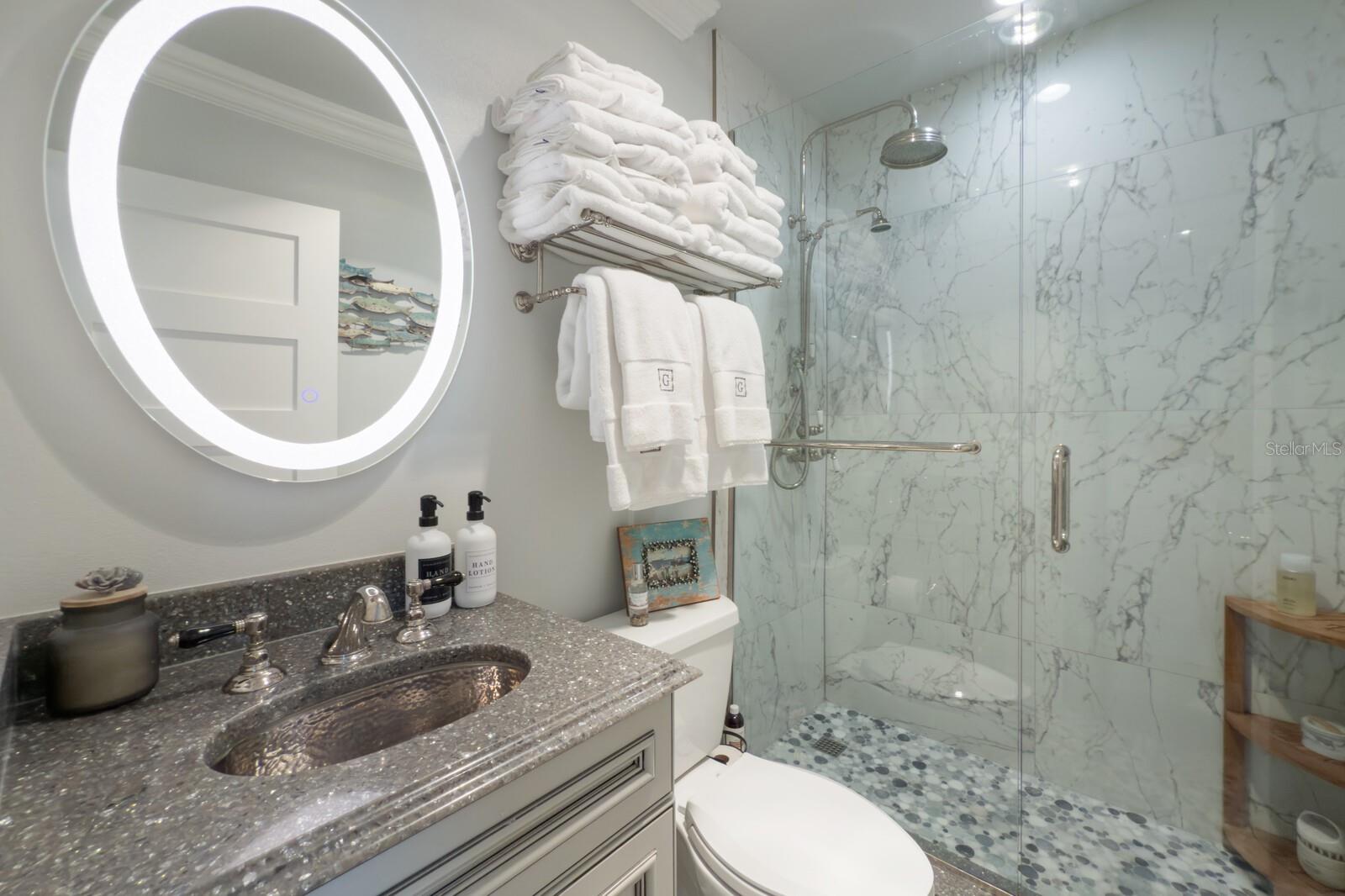 Image 17 of 19 For 761 John Ringling Boulevard 31