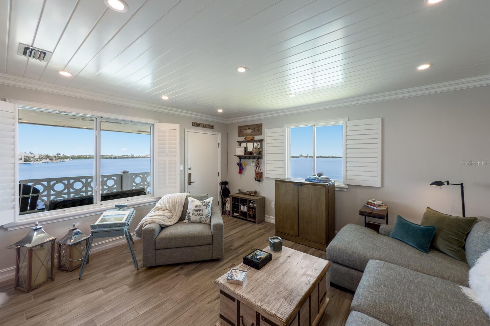 Image 5 of 19 For 761 John Ringling Boulevard 31