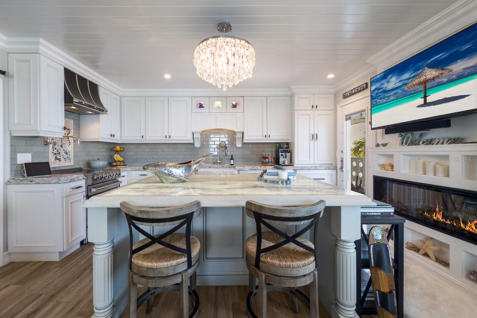 Image 6 of 19 For 761 John Ringling Boulevard 31