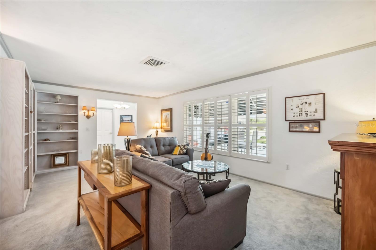 Image 12 of 71 For 965 Gondola Drive