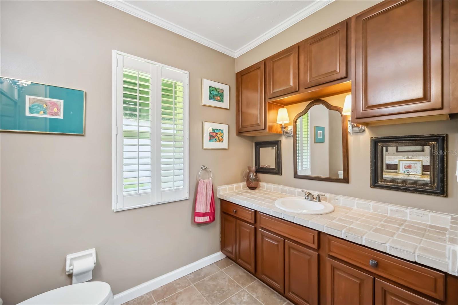 Image 35 of 71 For 965 Gondola Drive