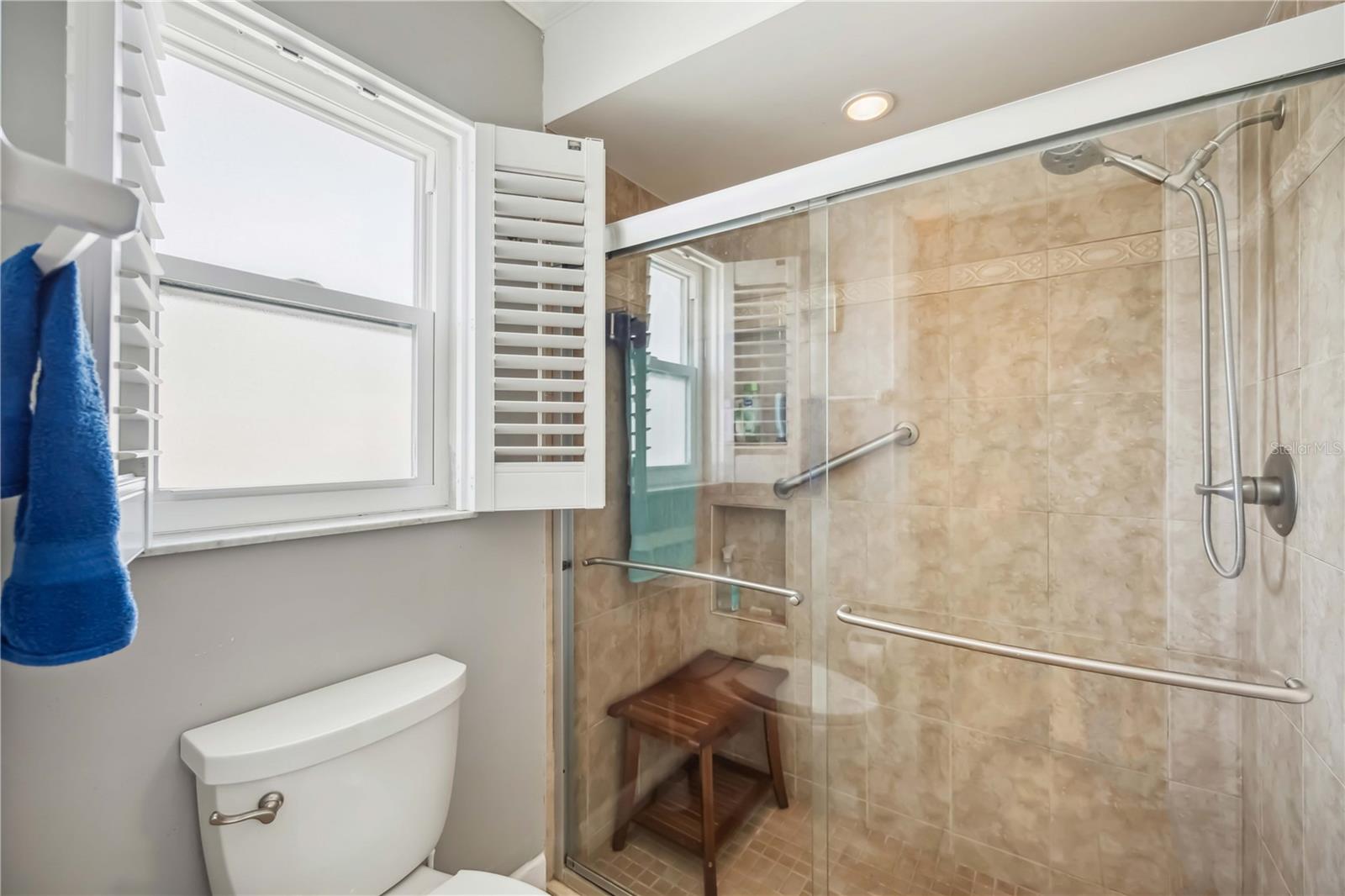 Image 41 of 71 For 965 Gondola Drive