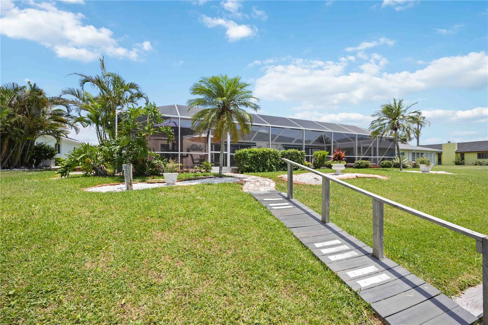 Image 56 of 71 For 965 Gondola Drive