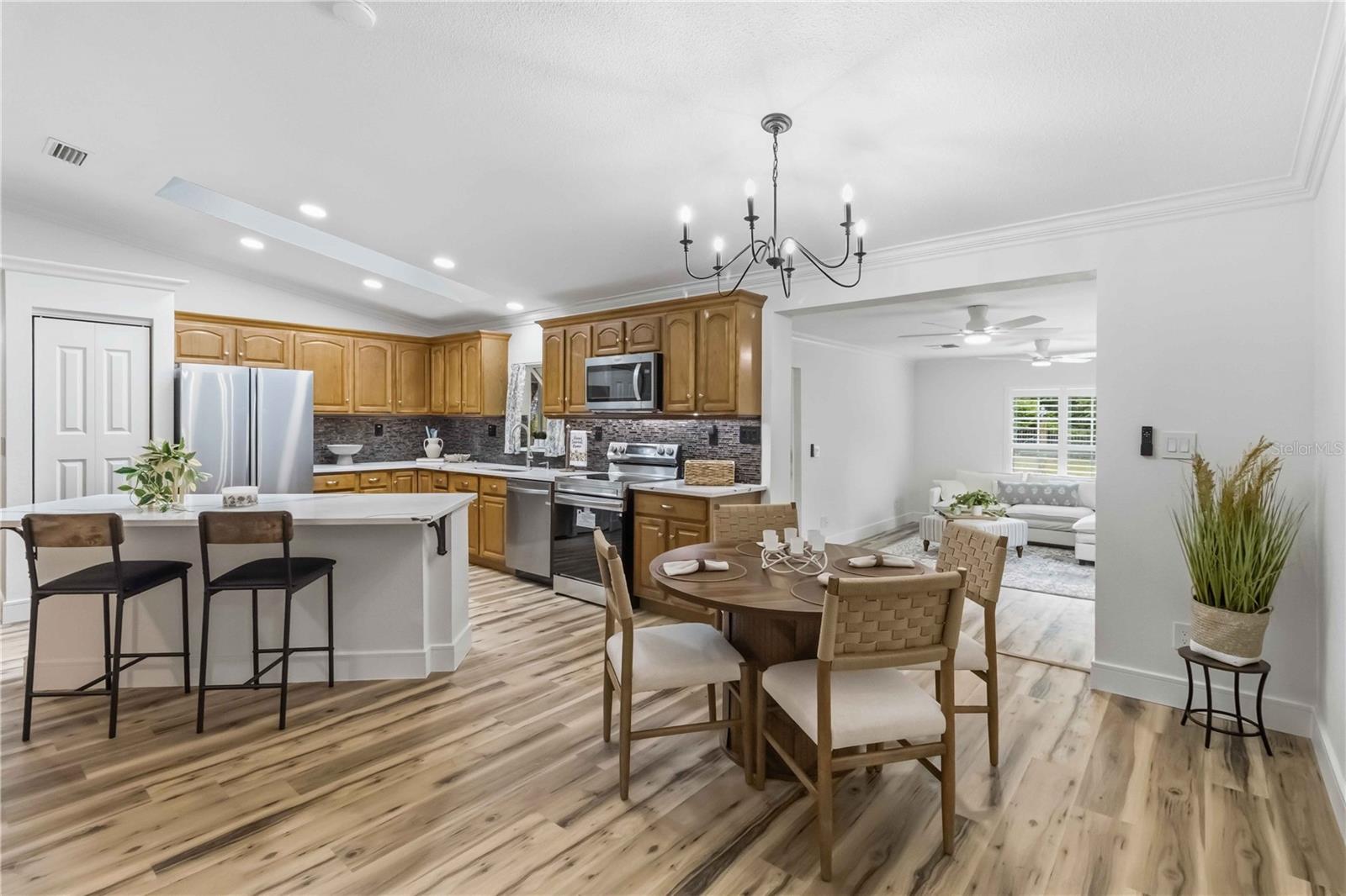 Image 11 of 52 For 2293 Spring Lake Highway