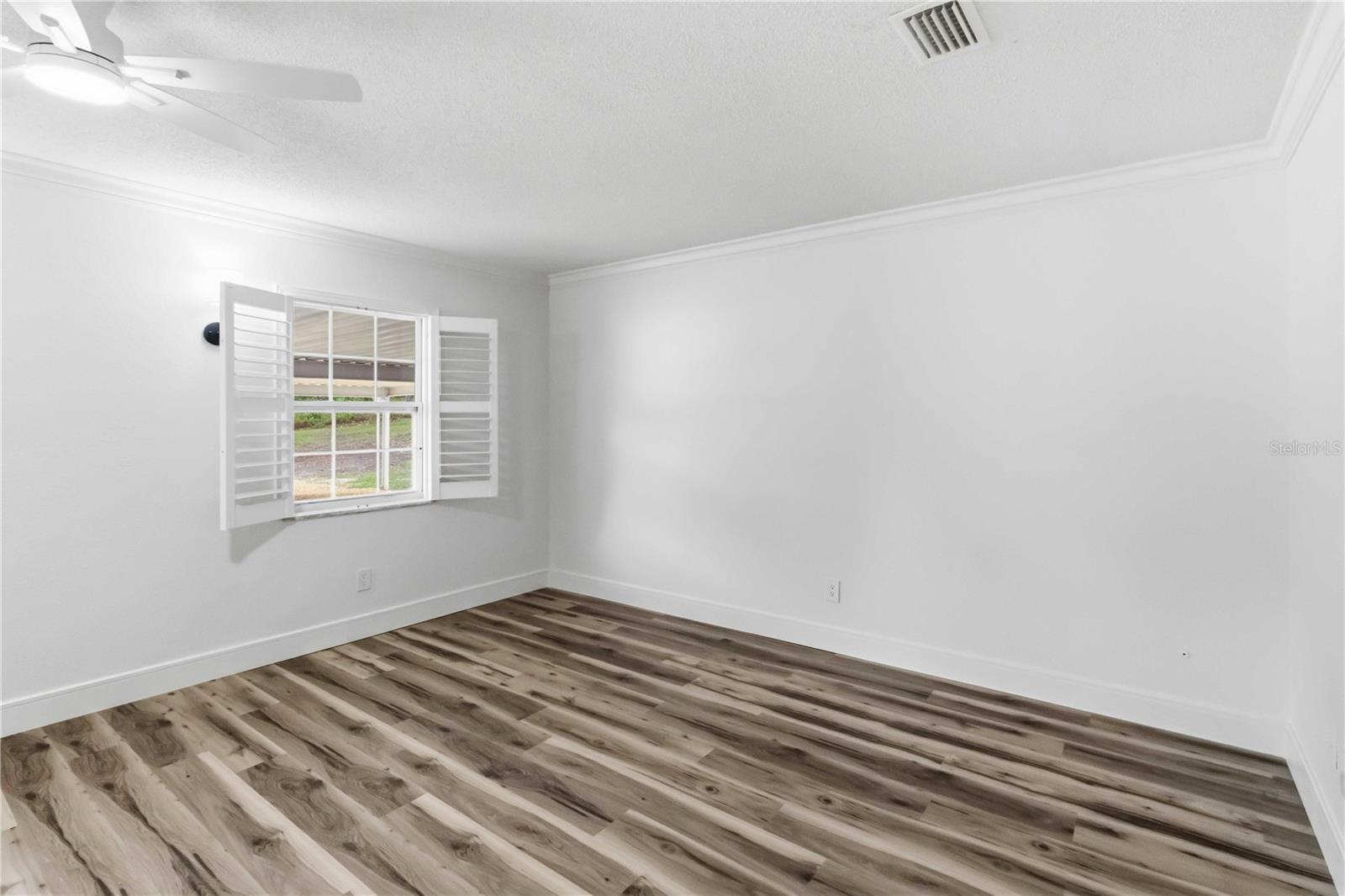 Image 17 of 52 For 2293 Spring Lake Highway