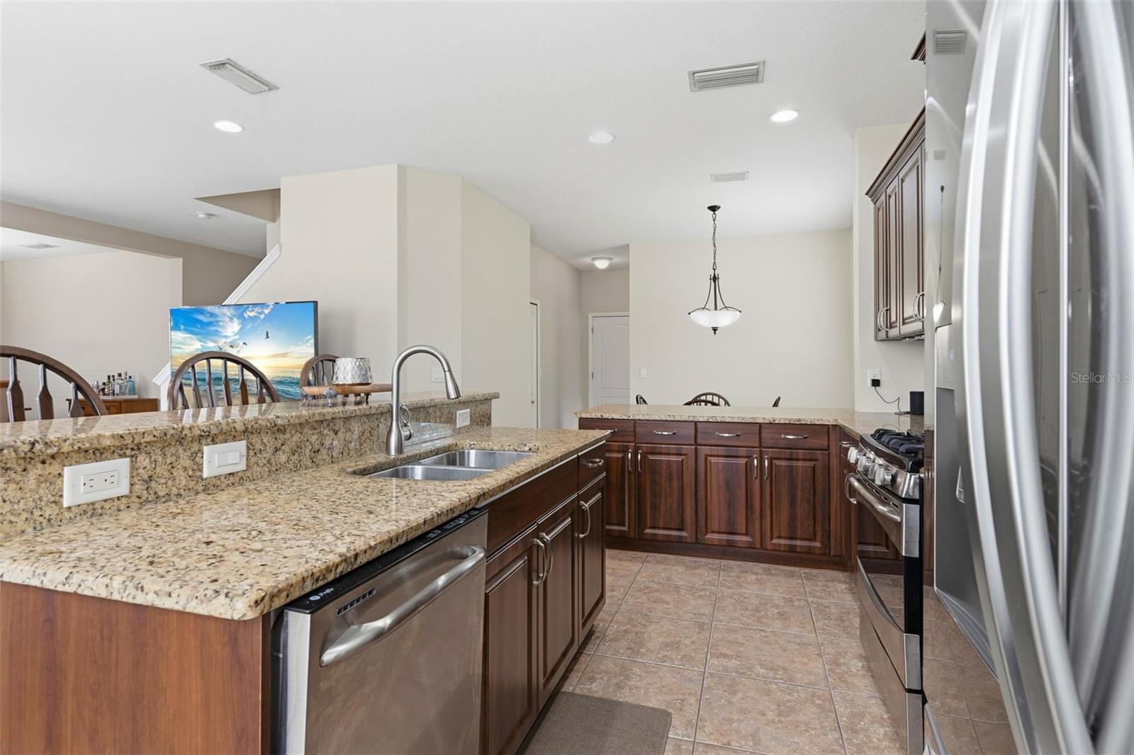 Image 24 of 61 For 11904 Forest Park Circle