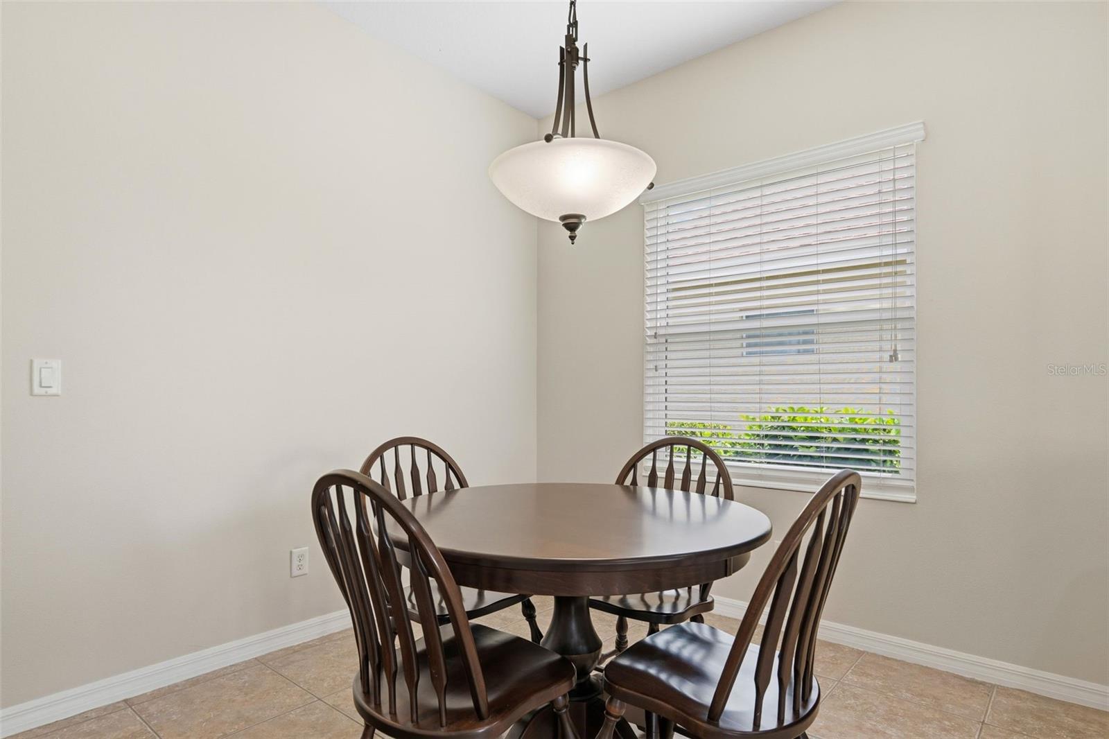 Image 26 of 61 For 11904 Forest Park Circle