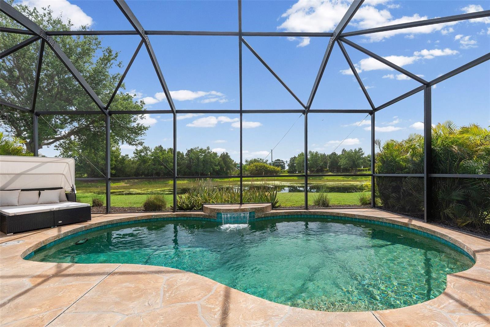 Image 3 of 61 For 11904 Forest Park Circle