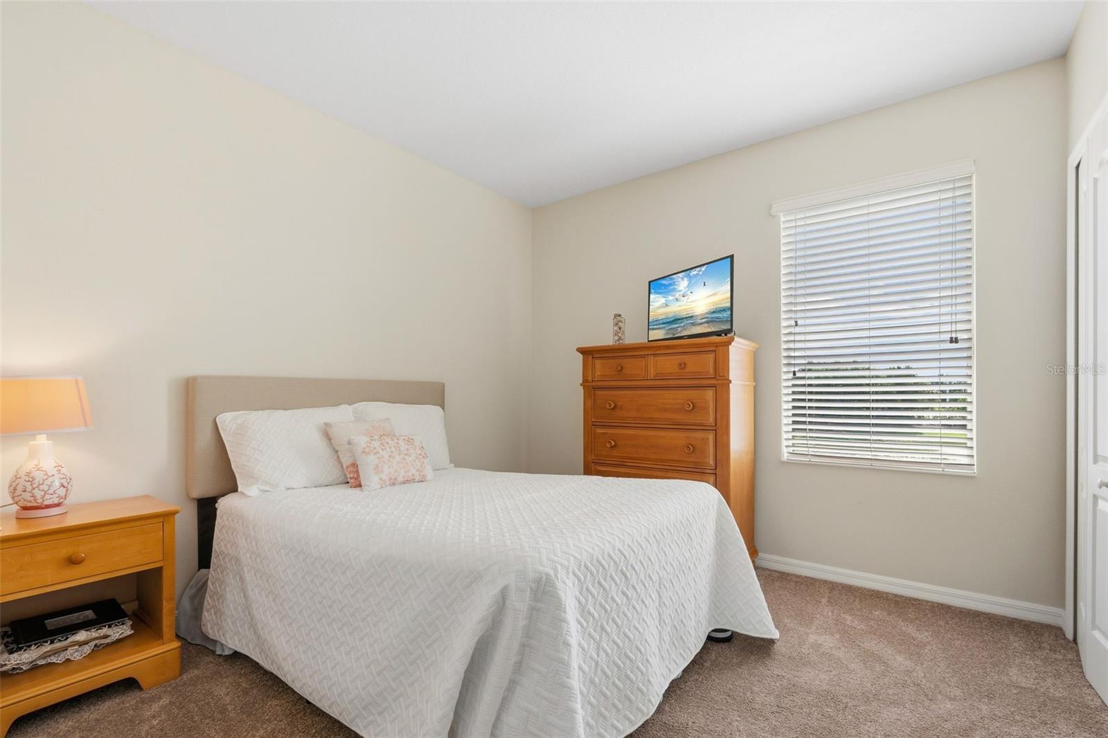 Image 36 of 61 For 11904 Forest Park Circle