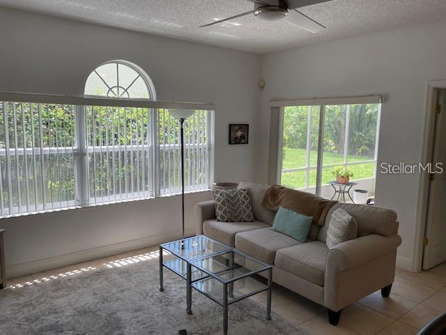 Image 11 of 39 For 7280 Eleanor Circle 101