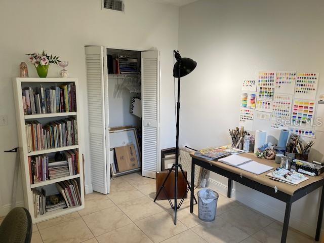 Image 23 of 39 For 7280 Eleanor Circle 101