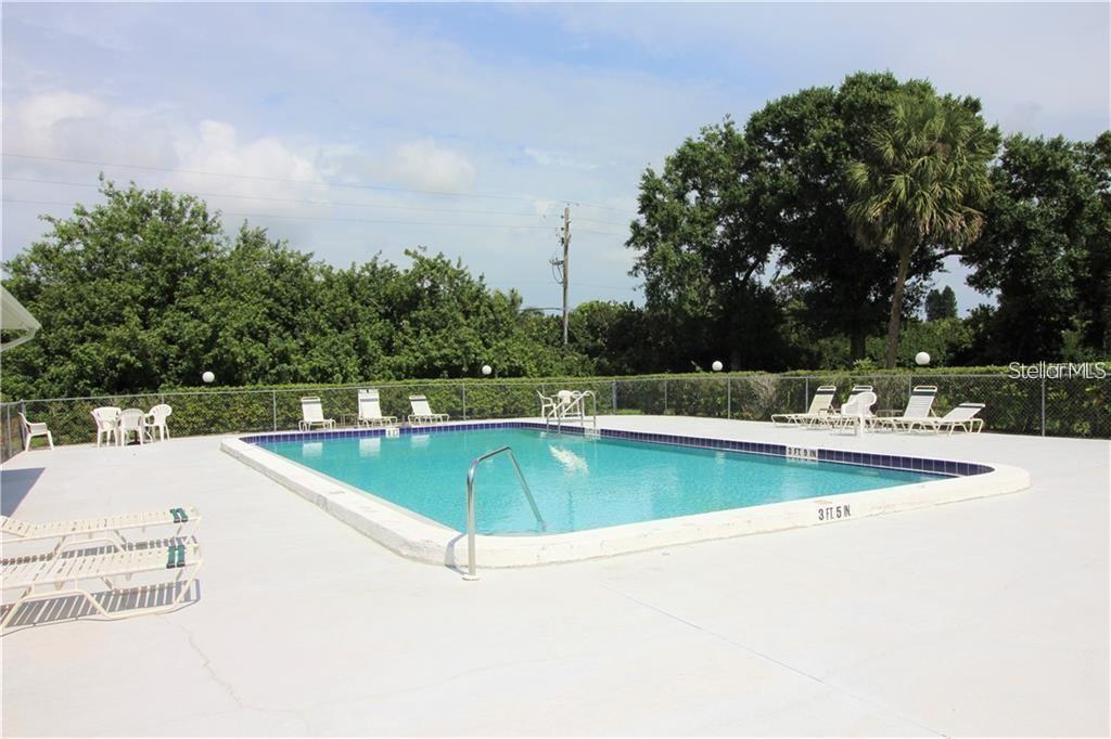 Image 30 of 39 For 7280 Eleanor Circle 101