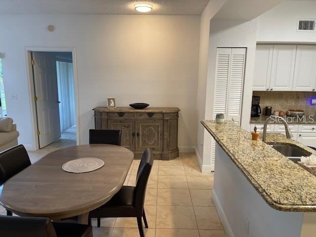 Image 8 of 39 For 7280 Eleanor Circle 101