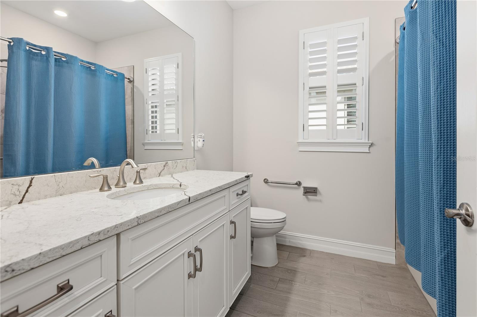 Image 14 of 31 For 104 Villoresi Boulevard