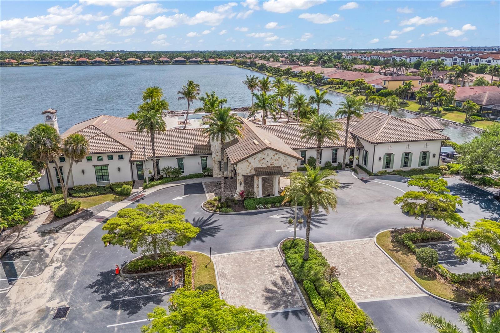 Image 19 of 31 For 104 Villoresi Boulevard