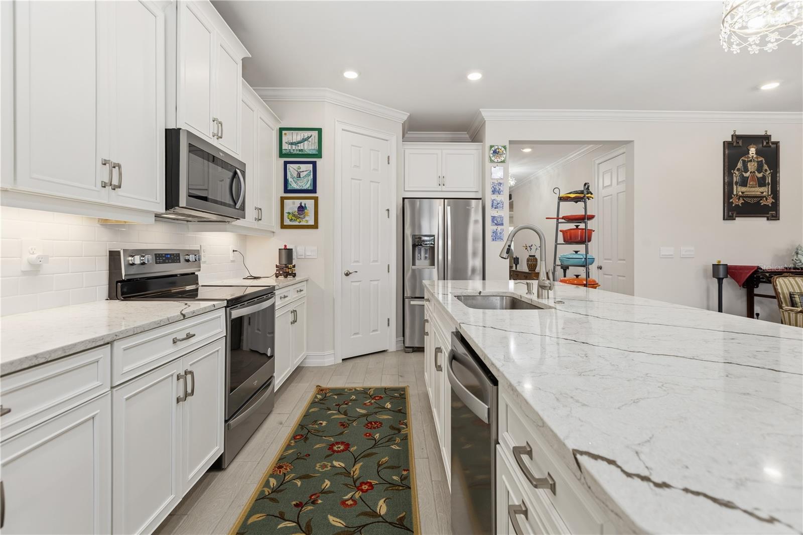 Image 6 of 31 For 104 Villoresi Boulevard