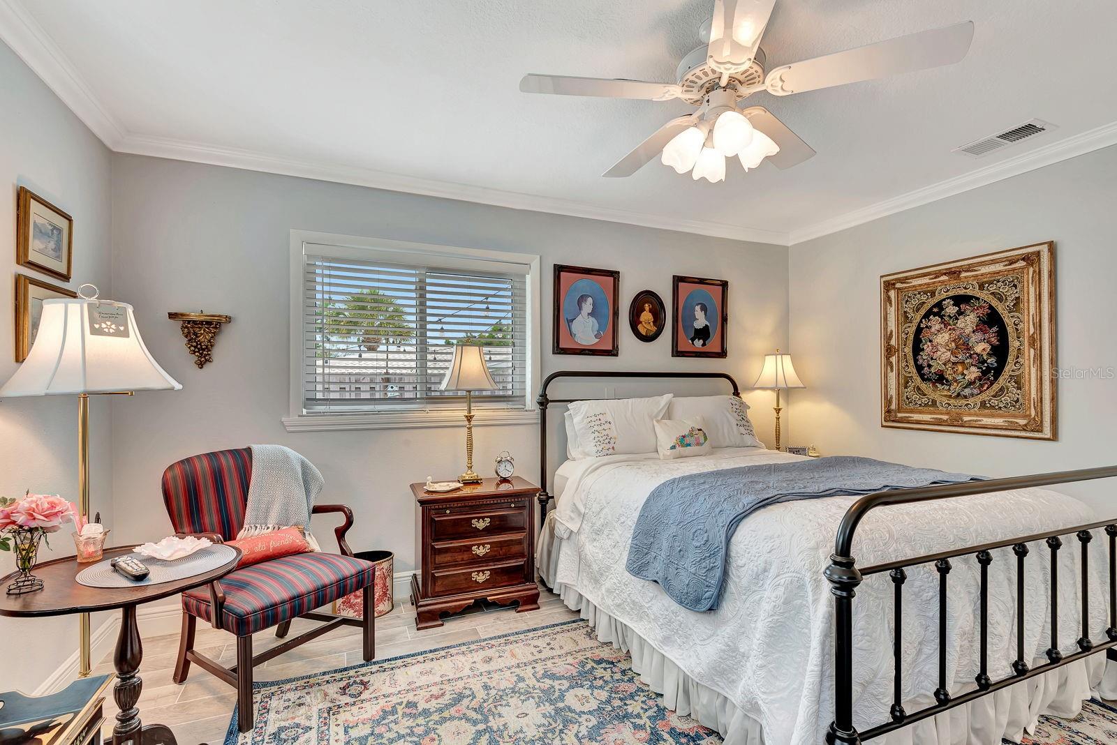 Image 17 of 29 For 4395 Sarasota Avenue