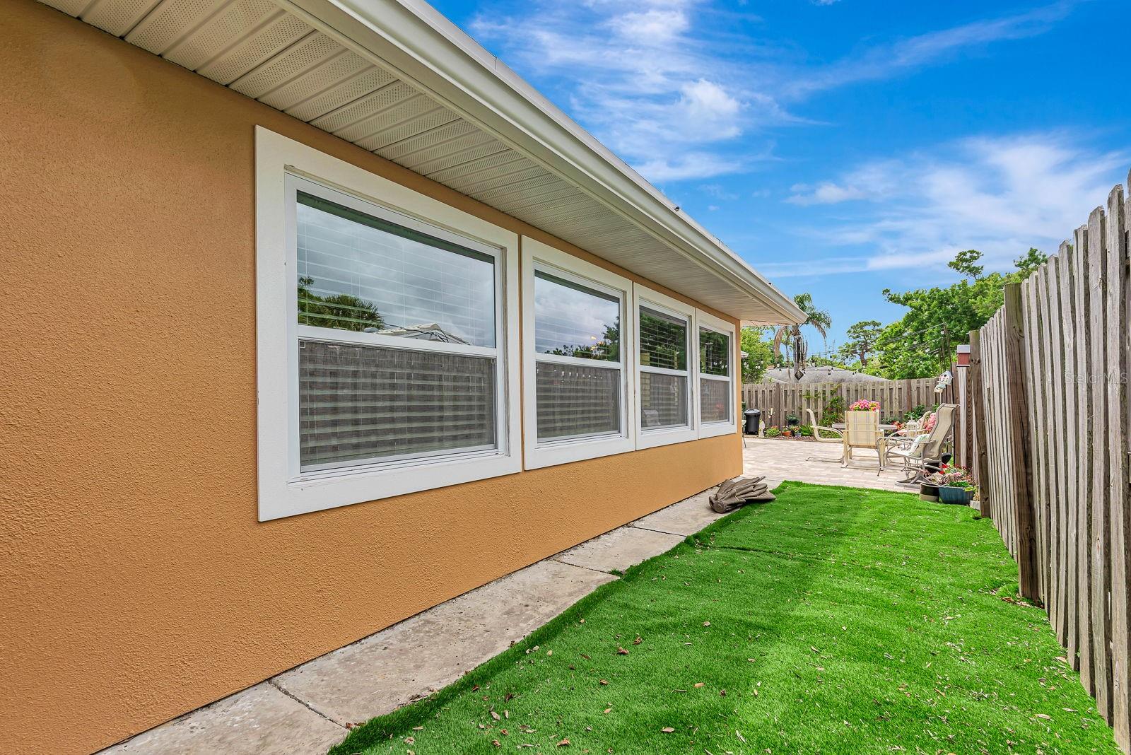 Image 25 of 29 For 4395 Sarasota Avenue